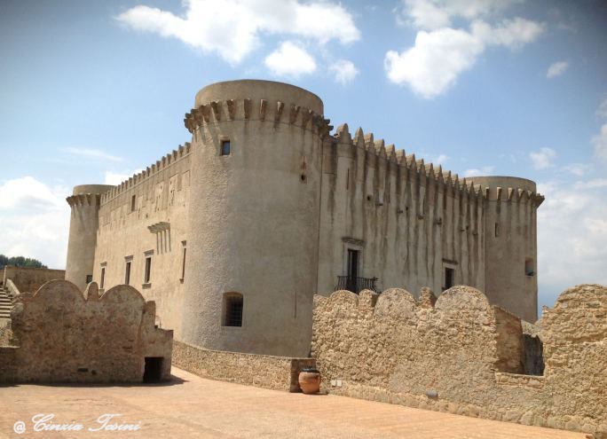 Castello Normanno di Santa Severina - esterni